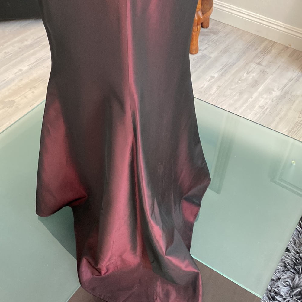 David Meister Satin Burgundy 2 Piece Maxi Dress - Picture 7 of 10